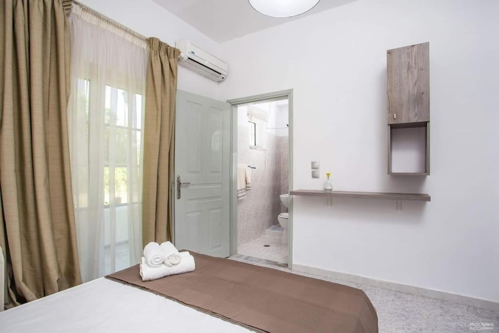 Deluxe Villa Afantou